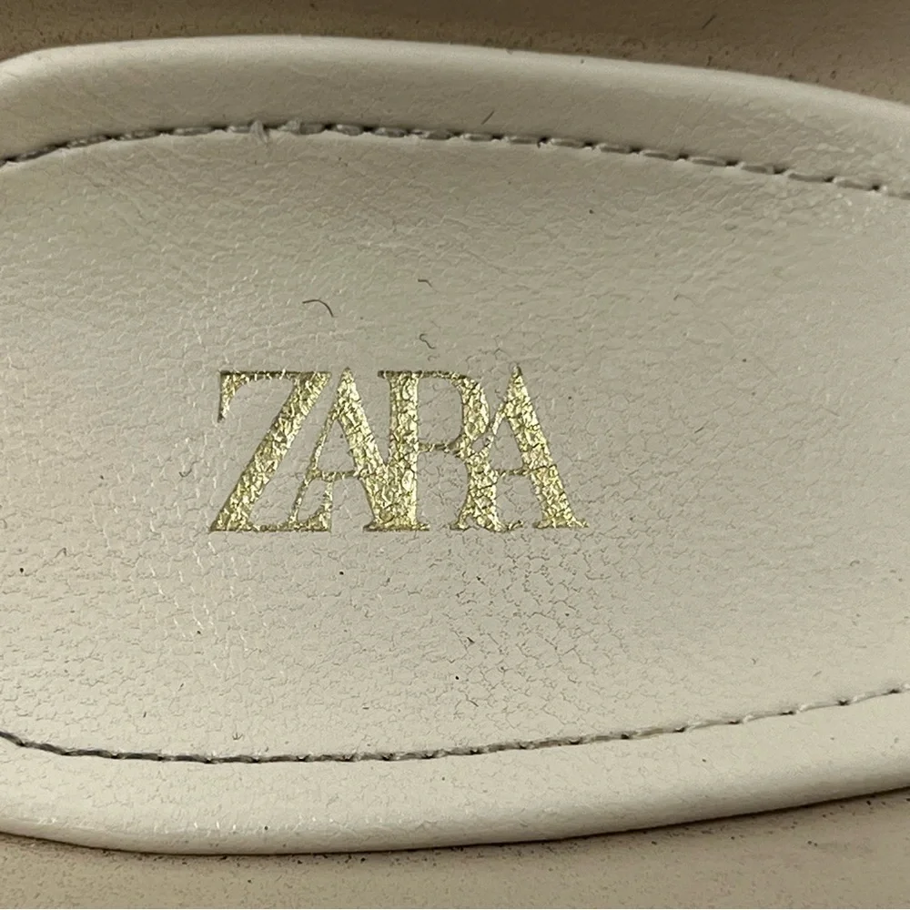 Zara Women's Cream Sandals with Gold Accents - Picture 8 of 8